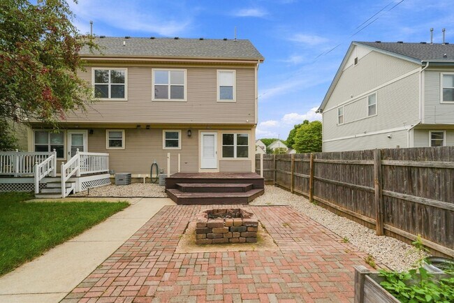 Building Photo - 2118 N Palmer St
