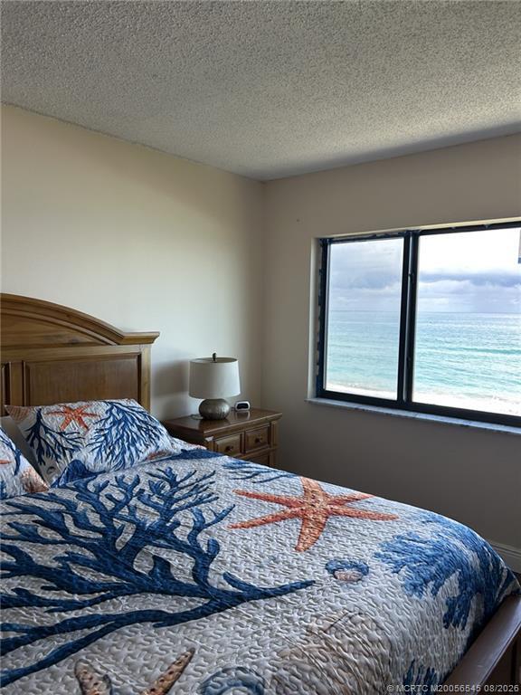 Building Photo - 10102 S Ocean Dr