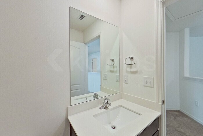 Building Photo - 8460 Indian Laurel Ln