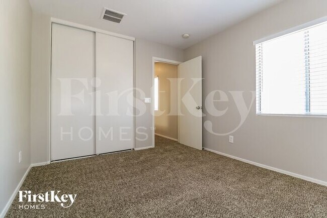 Building Photo - 22827 W Cocopah St