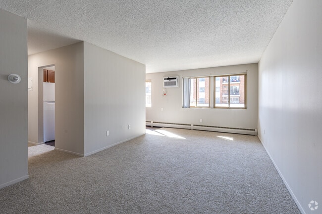 2BR, 1BA - 800SF - Living Room - Parkview Apartments