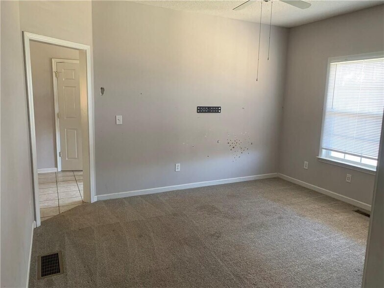 Building Photo - 333 GA-11