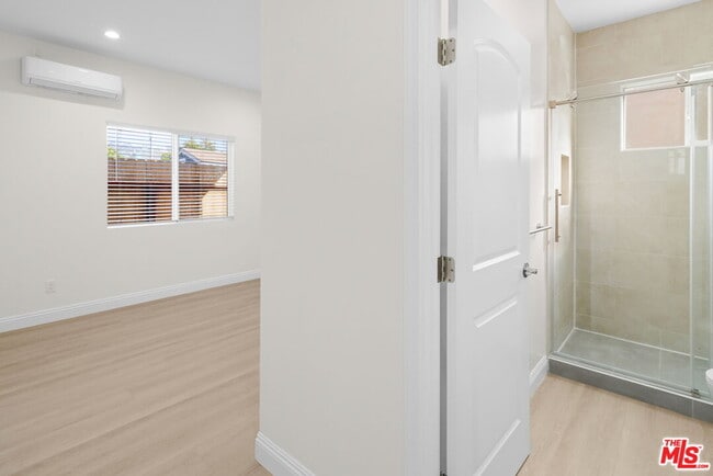 Building Photo - 2445 Harwood St