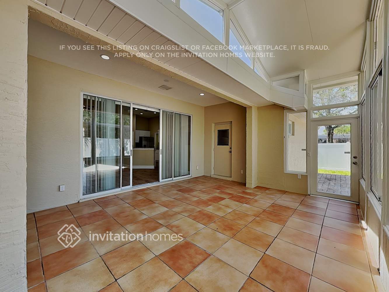 Building Photo - 3169 Floral Way E