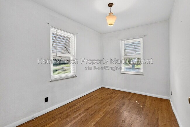 Building Photo - 9826 Ravensbrook Dr