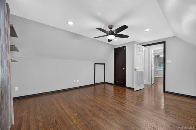 Building Photo - 175 Wardwell Rd