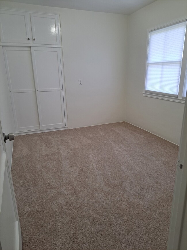 Bedroom 3 - 4574 Viro Rd