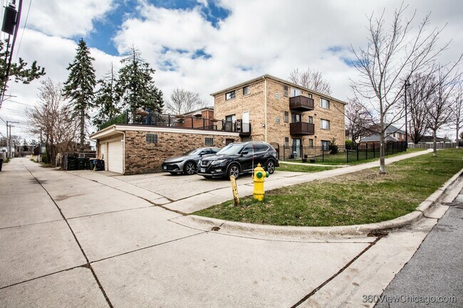 Building Photo - 7459 N Waukegan Rd