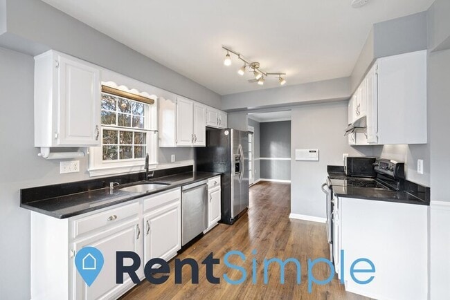 Building Photo - 3920 Bokel Dr