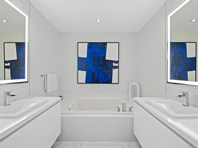 Building Photo - 701 N Fort Lauderdale Beach Blvd