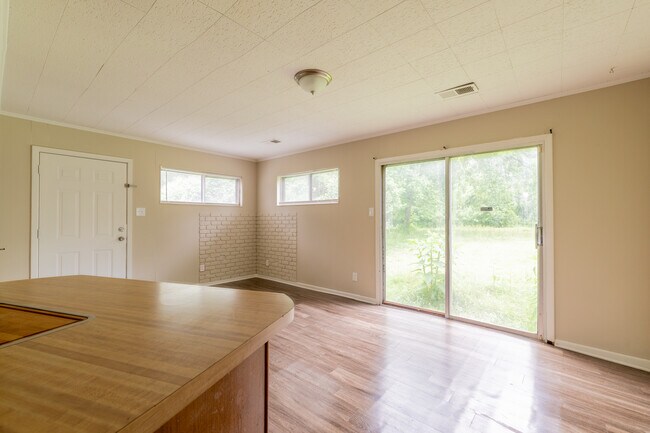 Building Photo - 4107 Owen Rd