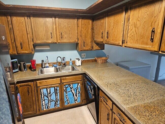 Building Photo - 3100 Ward Plz