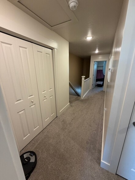 Building Photo - 1362 N 250 W