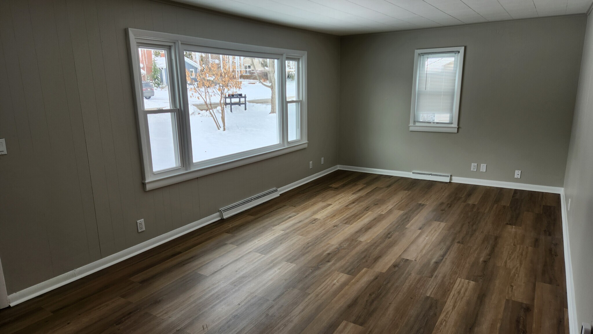 Building Photo - 6527 244th Ave