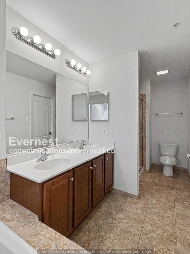 Building Photo - 3 Bed/3.5 Bath Home with Garage/ Available Now!