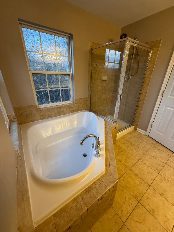 Building Photo - 144 Executive Cir