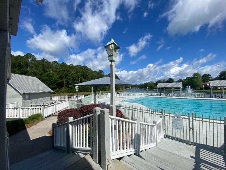 Building Photo - 214 Madison Ave