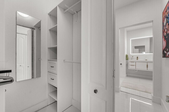 Building Photo - 1205 SW 146th Ct