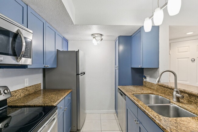 Building Photo - 5112 Conroy Rd