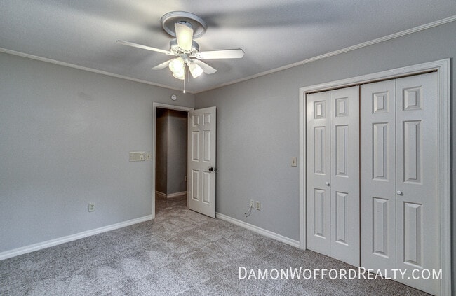 Building Photo - 1435 Roxbury Ct