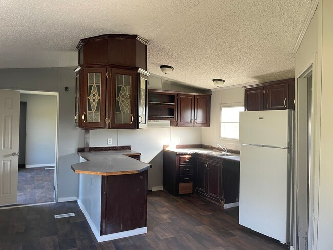 Building Photo - 3 BR 2 Bath 1,280 sq ft singlewide mobile ...