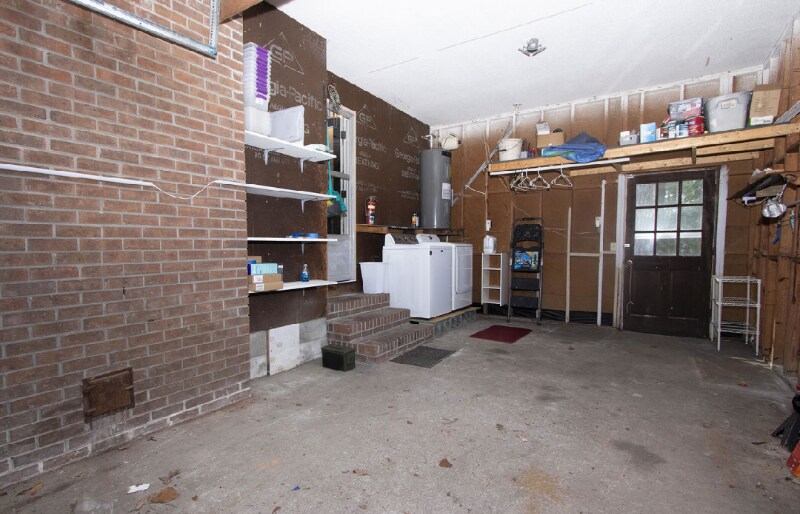 Building Photo - 415 Bradford Dr