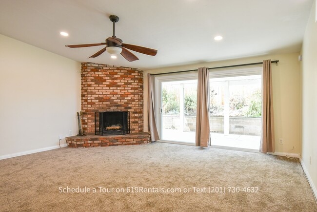 Building Photo - 4 Bedroom, 2 Bath Home with Garage