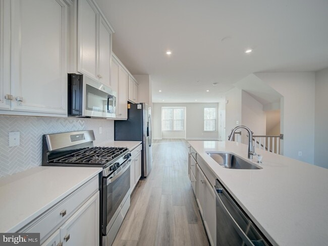 Building Photo - 9502 Autumn Berry Pl