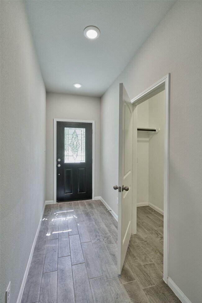 Building Photo - 11330 Alcott Dr