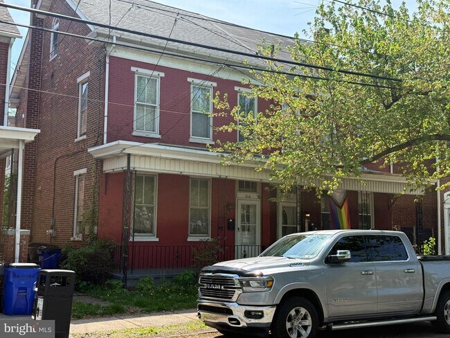 Building Photo - 310 N Charlotte St