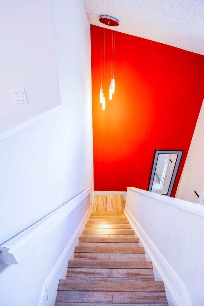 Building Photo - 2358 NW 37th Ave