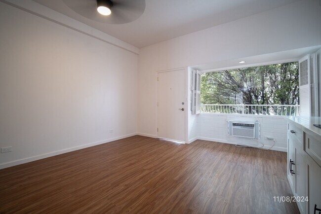 Building Photo - $2,100 / 1 Bed / 1 Bath / 410ft² – BOUTIQUE TERRAZZA