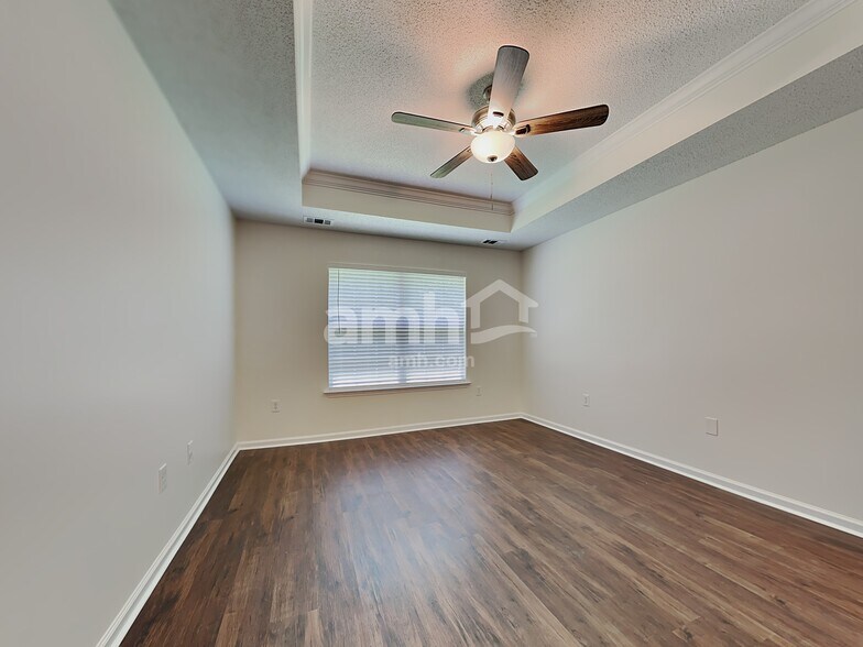 Building Photo - 362 Stonebridge Cir