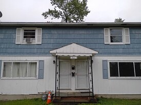 Front yard - 601 Zimmer Ave