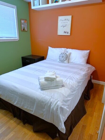 Building Photo - 9813 62nd Ave S