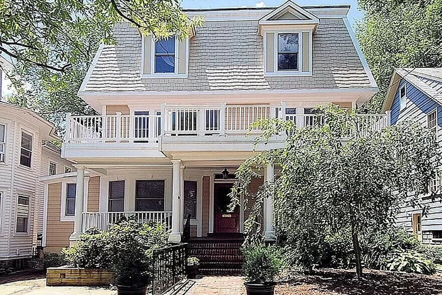 Primary Photo - 5 Murray Ave
