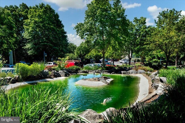 Building Photo - 921 Spinnaker Way