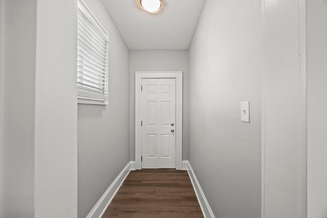 Building Photo - 2876 Indianola Ave