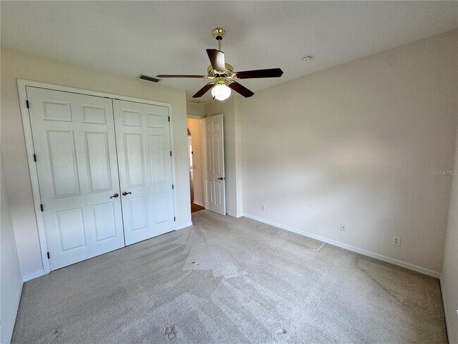 Building Photo - 20634 Queen Alexandra Dr