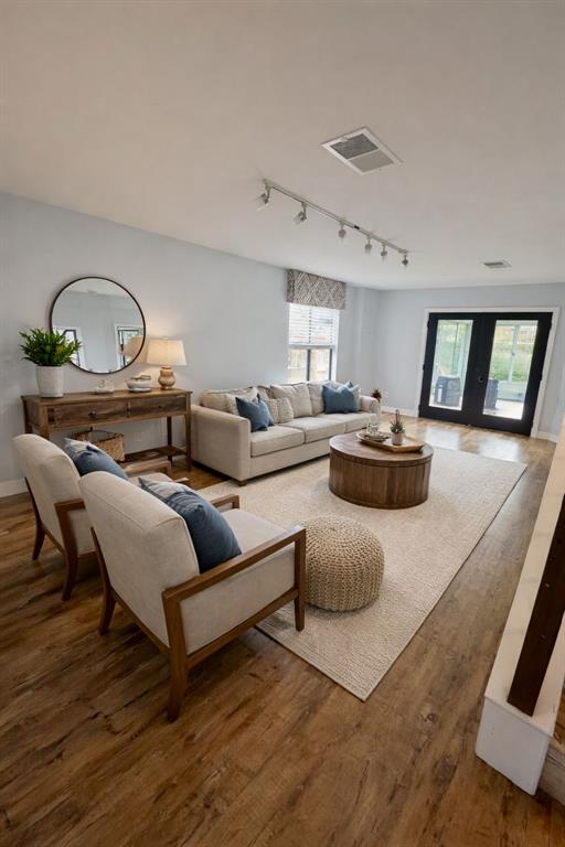 Building Photo - 17844 Park Valley Dr