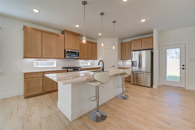 Building Photo - 1419 Shaded Rock Dr