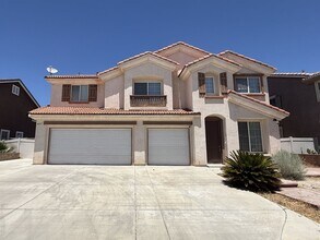 Building Photo - Palmdale 4 Bedroom + 3 Bath