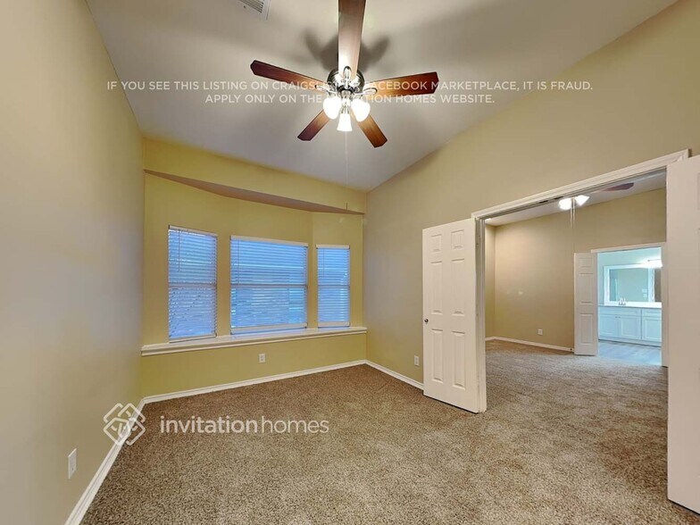 Building Photo - 2043 Hearthstone Dr