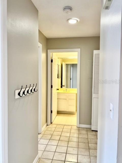 Building Photo - 1255 Lake Willisara Cir