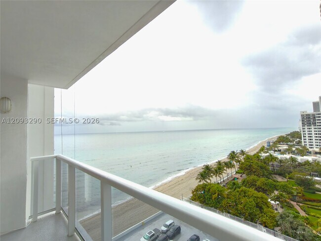 Building Photo - 2751 S Ocean Dr