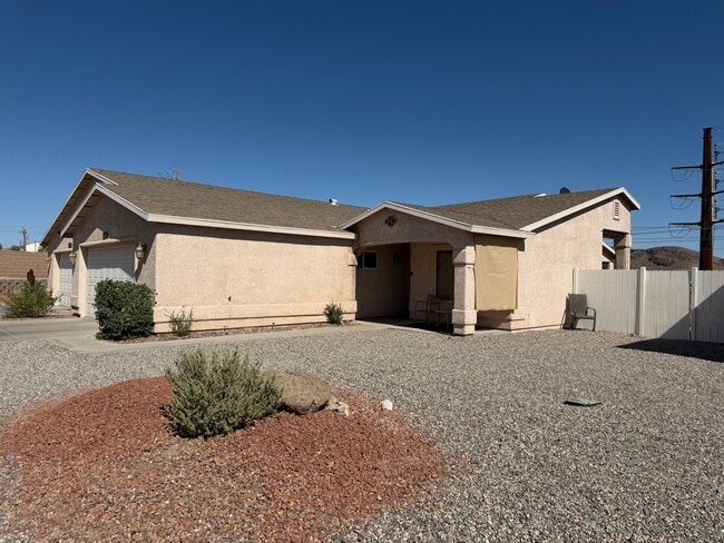 Building Photo - 2790 Tonto Dr
