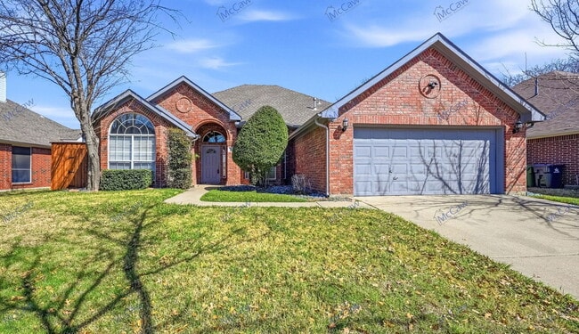 Building Photo - 1915 Paloma Way