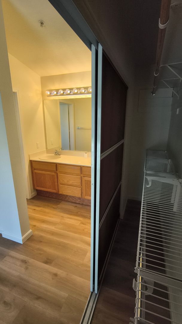 Building Photo - Brand New Flooring and FRESH Paint - SPACIOUS 3 BEDROOM HOUSE IN LIVERMORE!!!