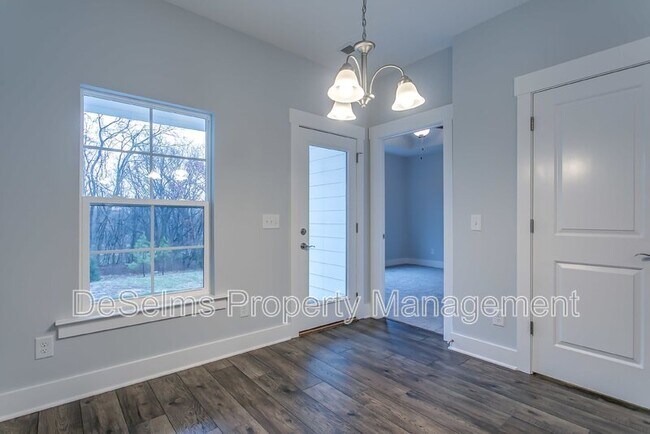 Building Photo - 5054 Gracious Dr