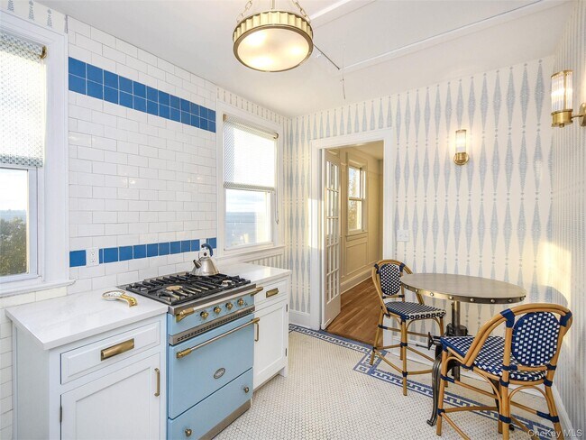 Building Photo - 120 Prospect Ave